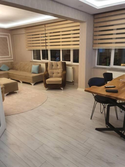 Апартаменты Muekemmel Konumda Luex Family Concept Daire Сивас Экстерьер фото