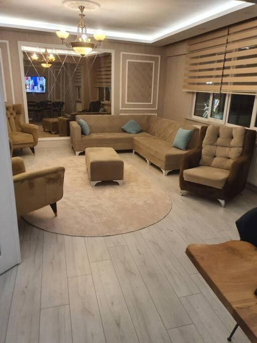 Апартаменты Muekemmel Konumda Luex Family Concept Daire Сивас Экстерьер фото